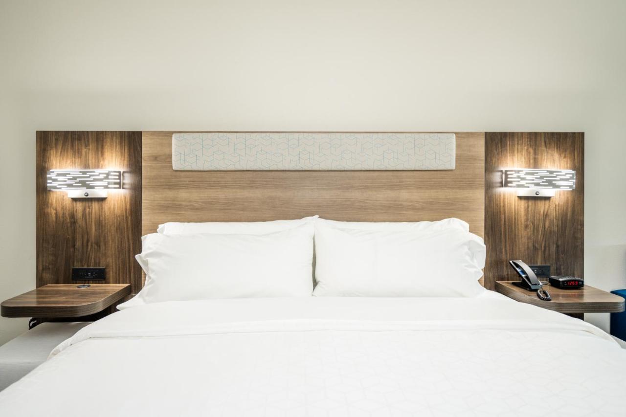 Holiday Inn Express & Suites Charlottesville By Ihg 외부 사진