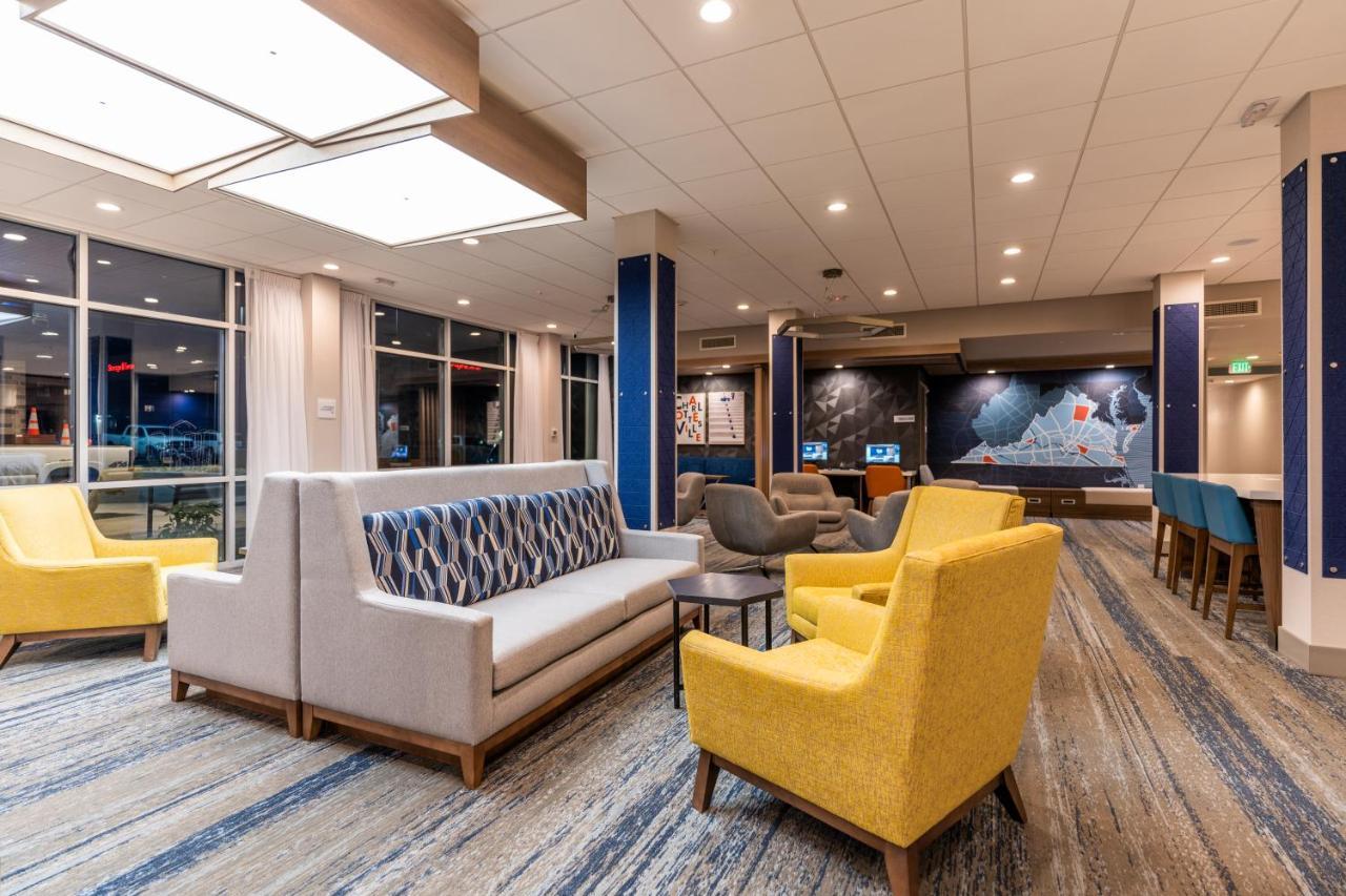 Holiday Inn Express & Suites Charlottesville By Ihg 외부 사진
