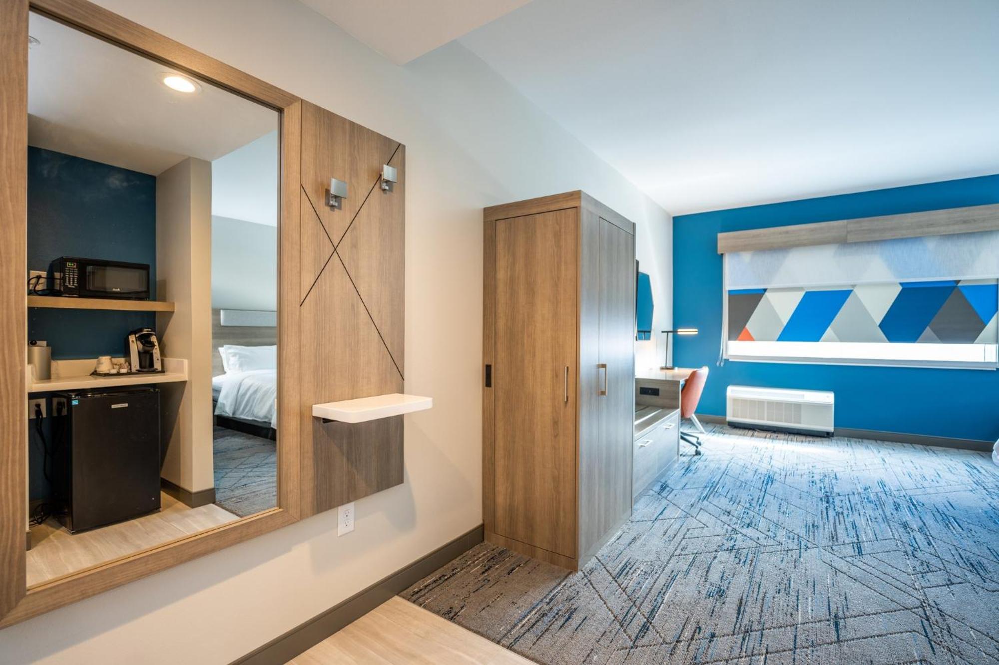 Holiday Inn Express & Suites Charlottesville By Ihg 외부 사진